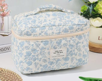 Custom Flower Makeup Bag, Quilted Cotton Cosmetic Bag, Personalized Gift For Bridesmaid, Toiletry Bag Women,Large Snack Bag Pouch Travel Bag