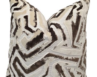 Housse de coussin en velours abstrait marron et beige