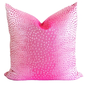 Fuchsia Pink Lizard Print Pillow Cover