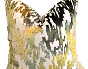 Housse de coussin en velours vert/ chartreuse/ beige
