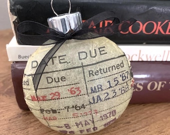 Graduation Gift for Book Lovers, Library Card Ornament, Teacher and Librarian Gift Set