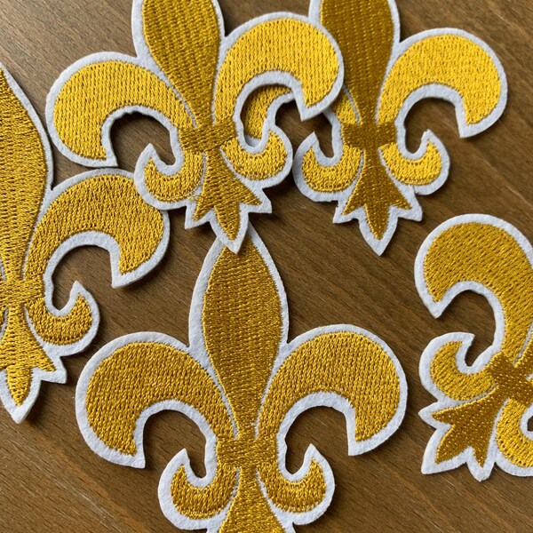 Patch Termoadesiva E Da Cucire Fleur De Lis - Stemma Francese Giglio - 5,9 X 7,8 Cm
