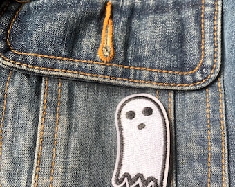 Mini Ghost Iron On Patch: Spooky Halloween Embroidered Applique