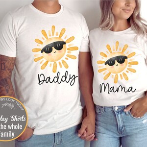 Camisetas familiares a juego para el primer viaje alrededor del sol, atuendo de cumpleaños para el primer viaje alrededor del sol, primer cumpleaños soleado, mamá y yo