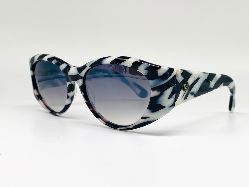 NOUVELLE VAGUE Mod.Mariy vintage glasses 80s New Old Stock made in Italy zebra oversize black and white