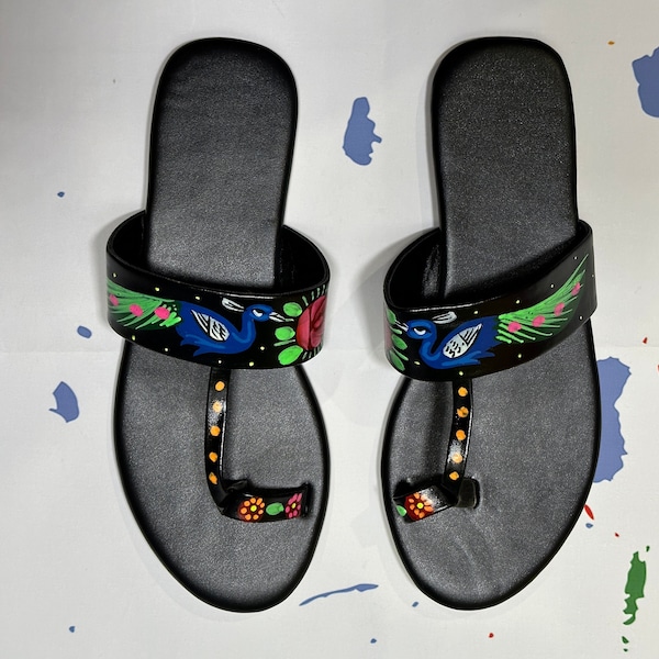 kolhapuri chappal