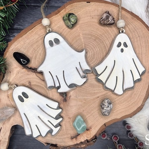 Ghost Ornament, Halloween Ornaments Wood, Goth Christmas Ornament, Dark Christmas, Witchy Ornaments, Witchy Gifts, Yule Ornament, Goth Gifts