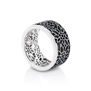 Sterling Silver Edelweiss Filigree Black Rhodium Ring