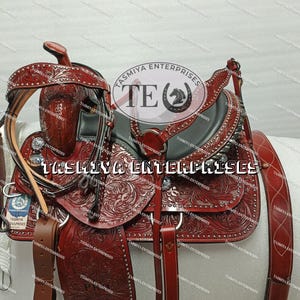 Ranch Roper Lederfasssattel mit KOSTENLOSEM passenden Set.