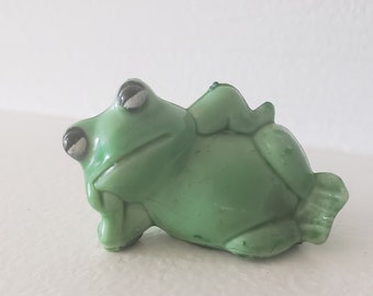 Nikkis Knick Knacks Set of 12 3 Inch Jumbo Plastic Frogs Toyco Nikkis Knick Knacks Set of 12 3 Inch Jumbo Plastic Frogs Toyco