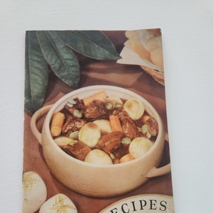 Recipes Flavo-Seal Waterless Cookware by West Bend Aluminum Company { 1949 } Vintage Cookbook -- Junk Journal Ephemera - Advertising Booklet