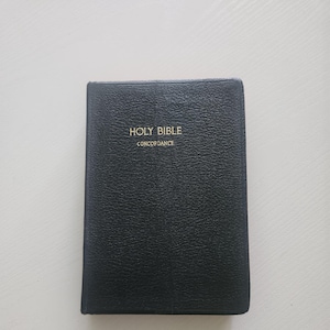 Holy Bible Corncordance Old & New Testament Revised Standard Version -- Illustrated Bible - Prayer Book - Religious Ephemera - Vintage Bible