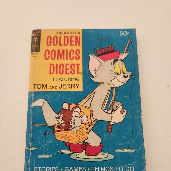 Golden Comics Digest Featuring Tom & Jerry -- 1971 Vintage Children's Comic Book --Children Humorous Books -- Vintage Cartoon Comic Book