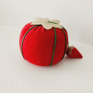 Vintage Red Velvet Tomato Pin Cushion. Sewing Notion Crafting Tool, Vintage Pin Cushions, Novelty Sewing Gift, Fabric Fruit, Sewing Gift.