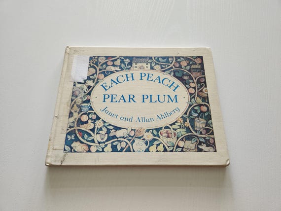 Vintage 'each Peach Pear Plum' Book – 1978 Children's I Spy Story