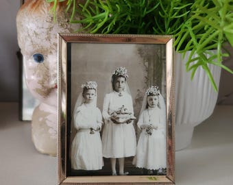 Vintage Gold Tone Metal Picture Frame – Mid-Century Embossed Decor