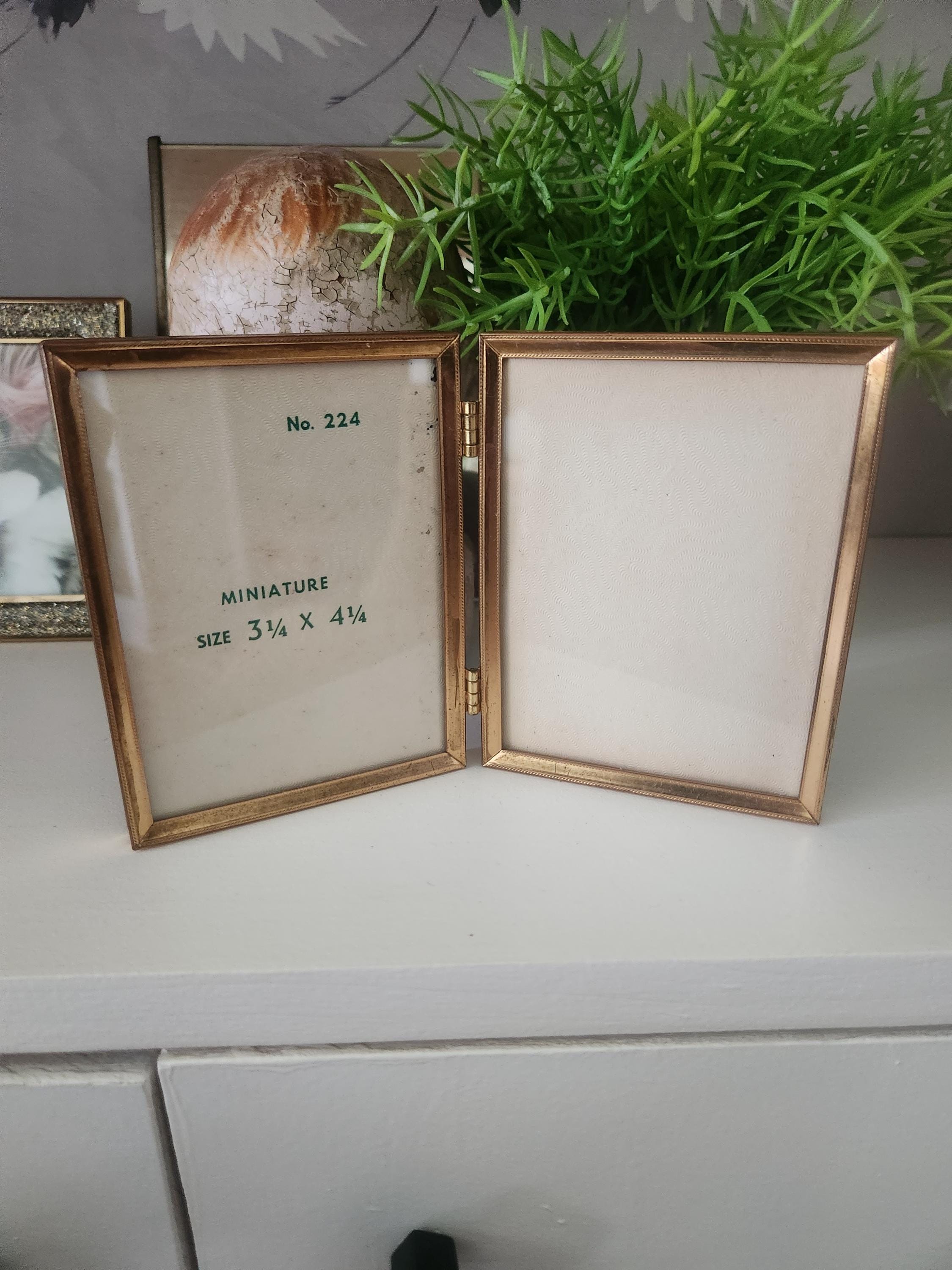 Vintage Etched Gold Bi-fold Picture Frame – Double Sided Display - Etsy