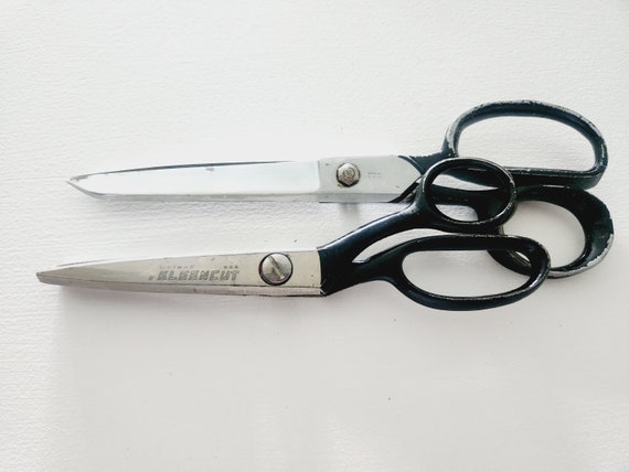 Vintage Black Handle Scissors Pair of Old Scissors Sewing Shears