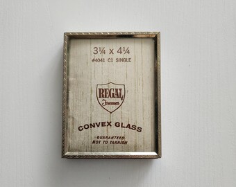 Vintage Regal Photo Frame – Convex Bubble Glass Easel Stand