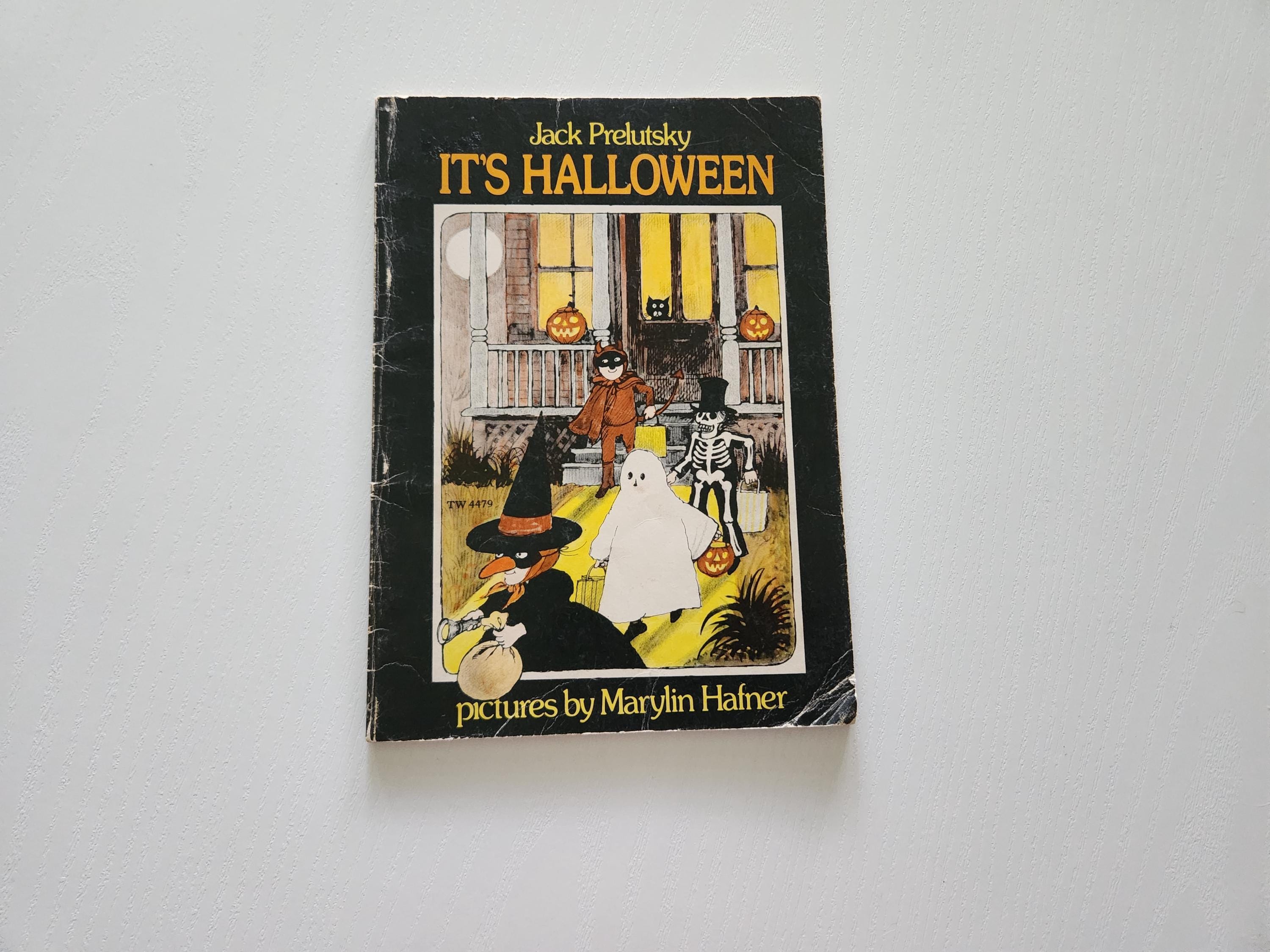 It's Halloween by Jack Prelutsky { 1977 } Vintage Children's Halloween Book -- Scholastic Young Reader Book -- Halloween Poetry Storybook