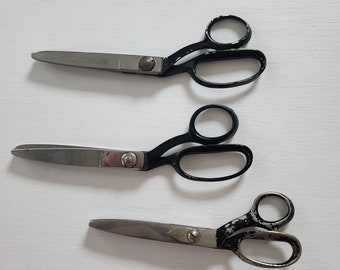 Vintage Black Handle Pinking Scissors -- Sewing Embroidery Fabric Scissors -- Large Craft Scissors -- Paper Craft Projects -- Handy Tools