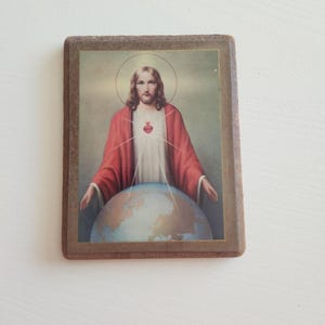 Vintage Jesus With Earth Print -- Jesus Plaque -- Mid-Century Religious Jesus Home Decor -- Catholic Religious Art -- Special Gifts