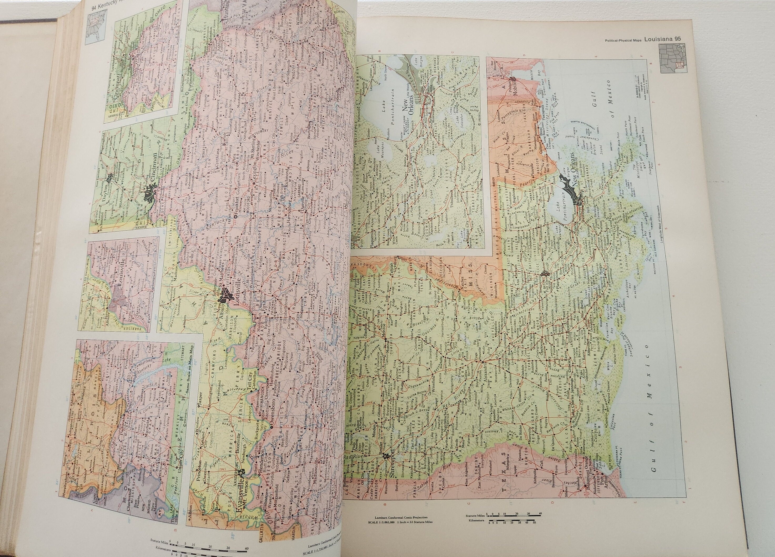 Encyclopaedia Britannica World Atlas Unabridged -- 1964