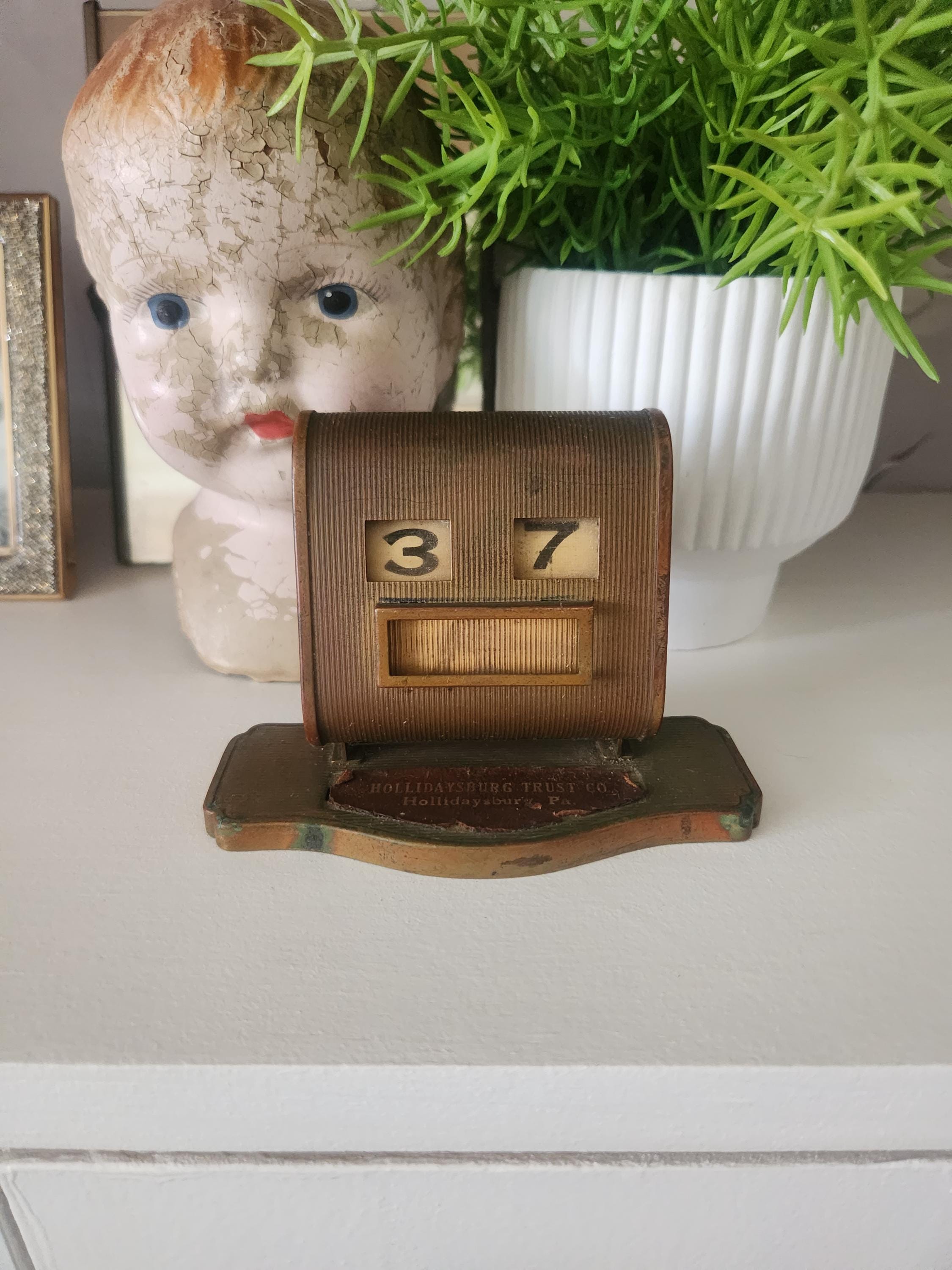 Vintage Metal Perpetual Flip Calendar -- Retro Metal Desk Mechanical Date Calendar -- Mid-Century Office Home Decor Vintage Industrial Metal