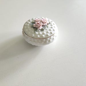 Vintage Lefton China Hand-Painted Trinket Box With Raised Rose Flowers -- Small Jewelry Box -- Decorative Collectibles -- Gifts For Her
