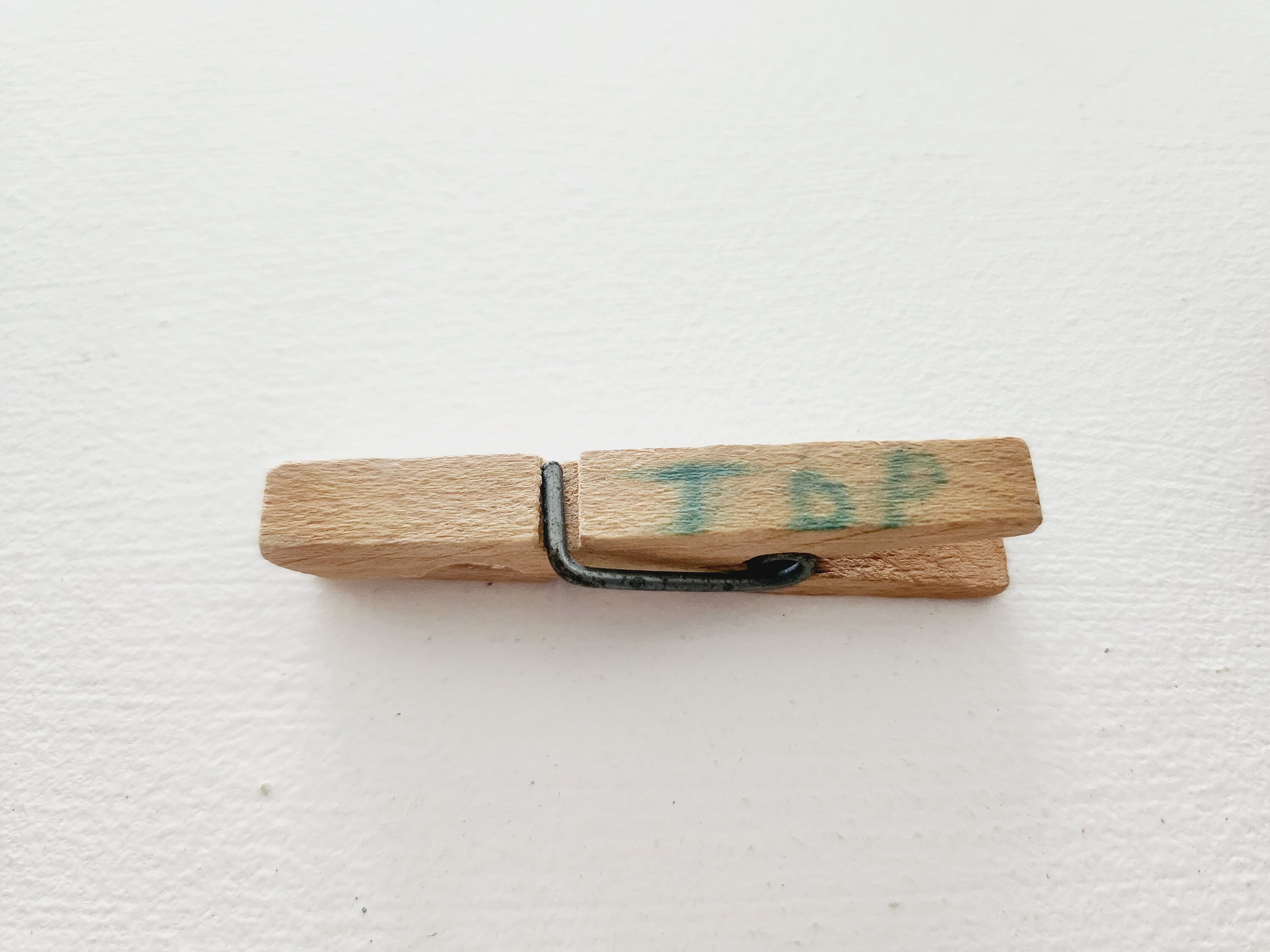 Vintage Wooden Small Spring Loaded Clothes Pins -- Lot of 23 Mid ...