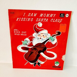 I Saw Mommy Kissing Santa Claus -- 1962 Vintage Peter Pan More Playing Time Children&#39;s Records  -- Christmas Records -- Sing Along Songs