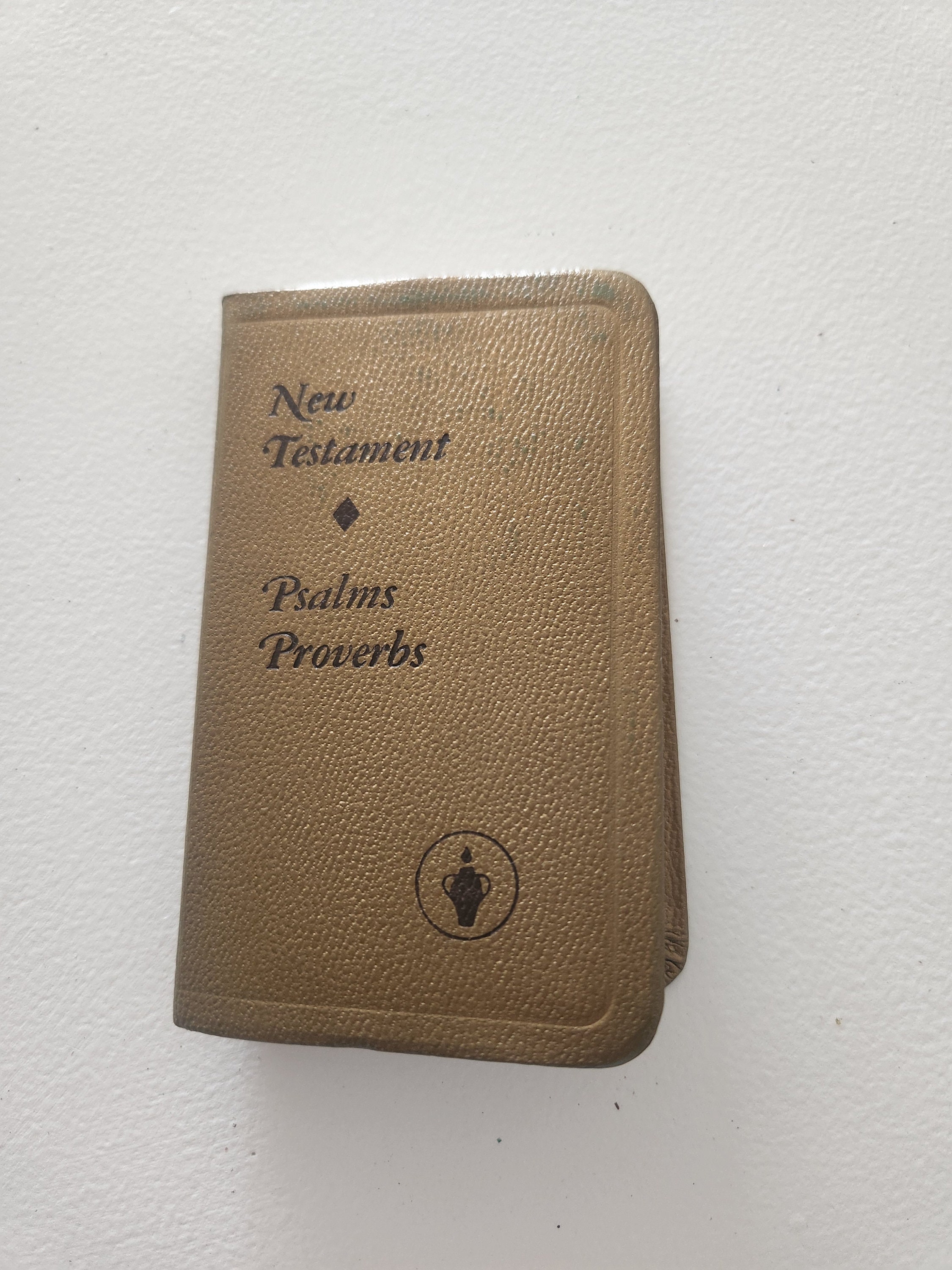 Vintage New Testament Psalms Proverbs. Catholic Book, Gold Small Bible,  Religious Stories, Bible Pages, Pocket Size Bible, Vintage Bibles. 
