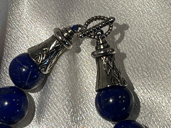 Afghan Lapis lazuli necklace, 18" long, 29 stones… - image 3