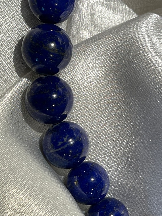 Afghan Lapis lazuli necklace, 18" long, 29 stones… - image 6