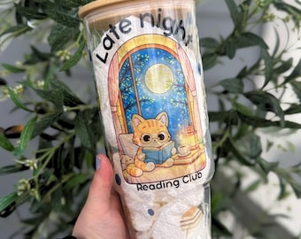 Vaso de cristal con asa de gato lector / Taza para club de lectura nocturna / Regalo acogedor para lectores / Taza de cristal para amantes de los libros / Vaso de gato lector