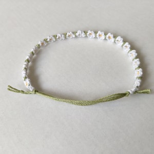White Daisy Chain Flower Macrame Bracelet, spring/summer accessory image 5