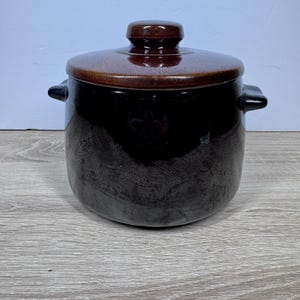 West Bend Bean Pot With Lid Brown Black Stoneware Crock Rustic Farmhouse Decor