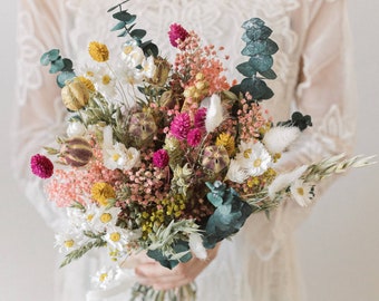 Bouquet di fiori secchi colorati, decorazione per la casa.