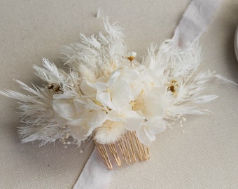 Elegant Hair Comb with Dried Flowers, Wedding Bridal Hair Clip, Wedding Flower Hair Piece, Wedding Floral Hair Accessory, Off White Beige
