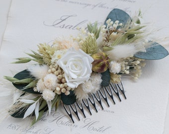 White & Green Hair Comb with Dried Flowers / White Rose Wedding Bridal Flower Comb and Groom's Boutonniere / Decorative Bridal Hair Comb