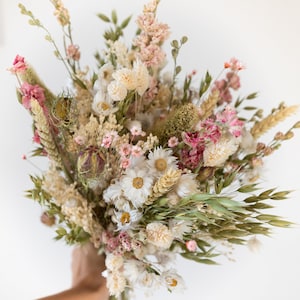 Dried Flower Bouquet Spring Meadow / Natural Green Pink Vase Arrangement / Garden Nature Wedding Bouquet / Natural Grass Wedding Bouquet