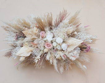 Stoffige roze bruiloft boog arrangement/bewaard Rose en Pampas gras bloem boog arrangement/beige roze Boho gedroogd bruidsarrangement