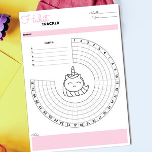 Peut inclure: Un suivi d'habitudes imprimable avec une illustration de licorne. Le suivi comporte une grille circulaire avec les num&eacute;ros 1 &agrave; 31 pour les jours du mois et une section pour la liste des habitudes. Le suivi comporte &eacute;galement une section pour une r&eacute;compense et des notes.