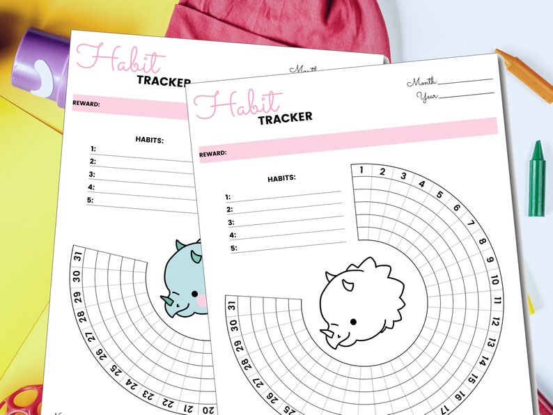 Peut inclure: Deux pages imprimables de suivi des habitudes avec un sch&eacute;ma de couleurs rose et blanc. Chaque page pr&eacute;sente un graphique de dinosaure et un graphique circulaire avec les num&eacute;ros 1 &agrave; 31. Le texte "Habit Tracker" est en haut de chaque page.