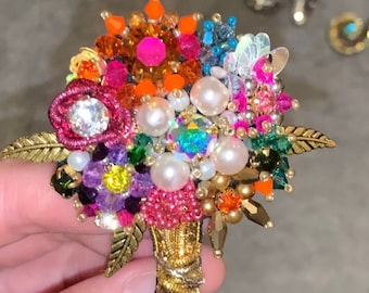 Sparkling Motley Flower Bouquet Brooch Pin Rhinestone Bead Floral Lapel Badge Handmade Bloom Flowers Broach Glass Bead Floral Jewelry Gift
