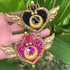 Handmade Crisis Moon Compact Brooch Crystal Beaded Sailr Moon Pin: 90s Anime Collectible Gift