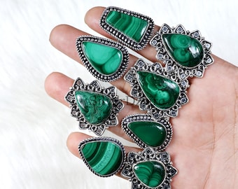 Anello in malachite naturale, anello in argento sterling, anello con pietra preziosa in malachite verde, anello con pietra verde, anello con castone, anello di design, anelli con gioielli in malachite