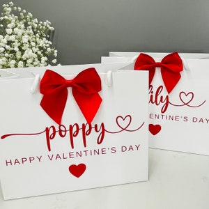 Personalised Happy Valentines Day Gift Bag, Be My Valentine, Medium or Large Landscape, Gift Bag Popili Home