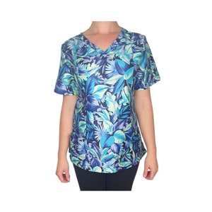 Blaue Blätter - Frauen NURSE SCRUBS - BAUMWOLLE. Gemacht für alle Gesundheitspfleger und Mediziner. Peeling-Top aus 100% Baumwolle.  Aussie hergestellt