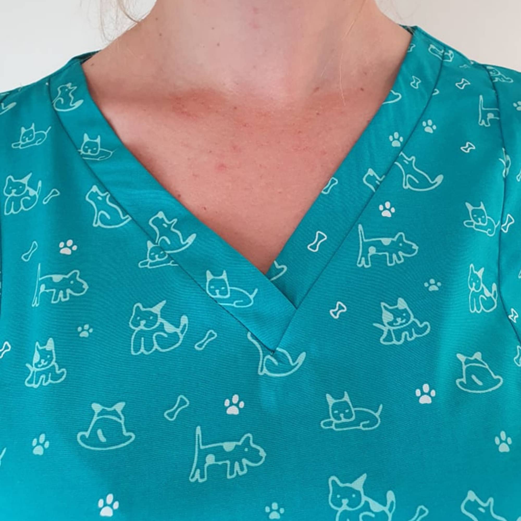 SCRUB TOP. Medical Scrub top for all healthcare and Medical Etsy